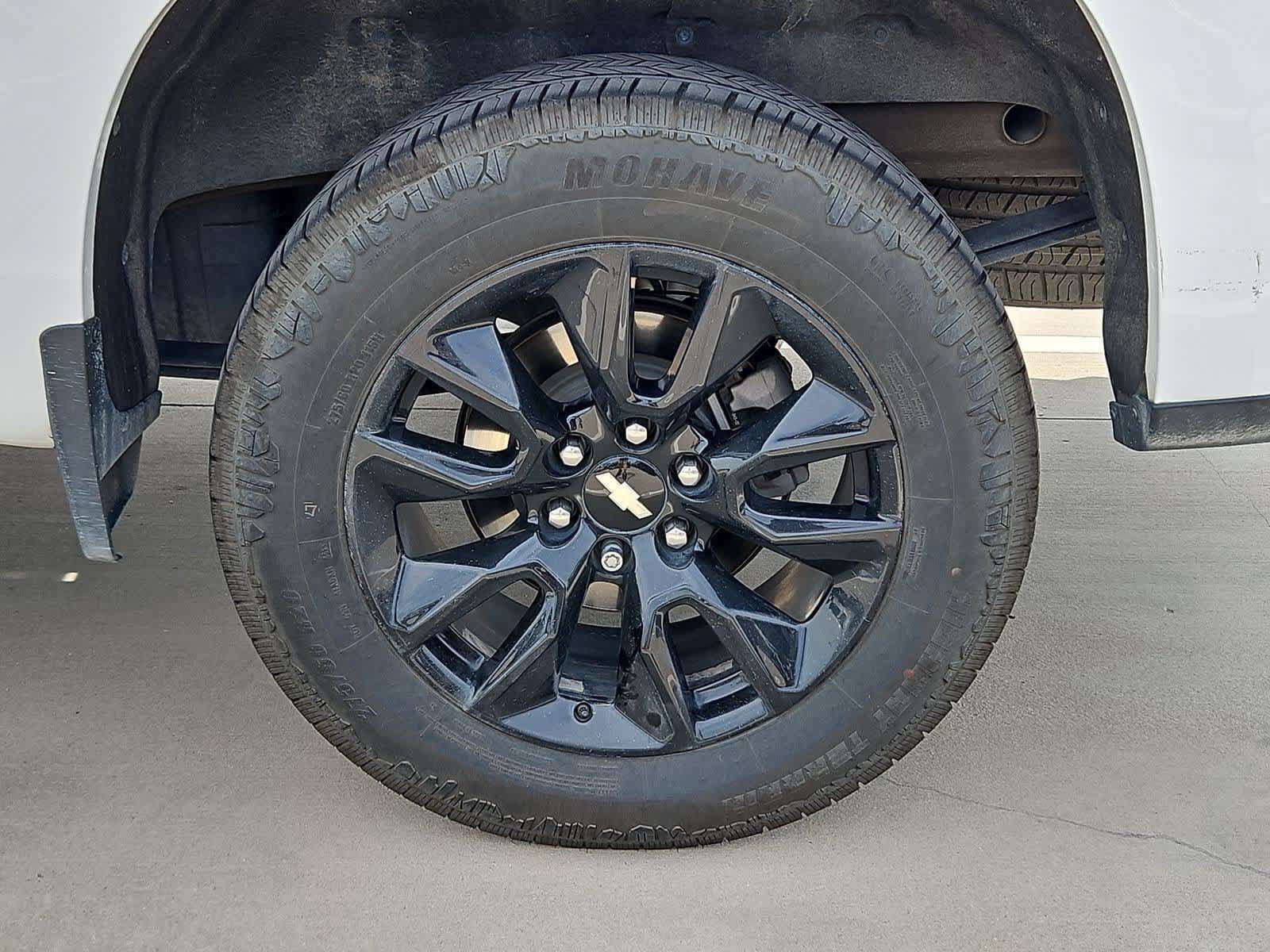 Used 2022 Chevrolet Silverado 1500 LT w/ Protection Package RWD image 13