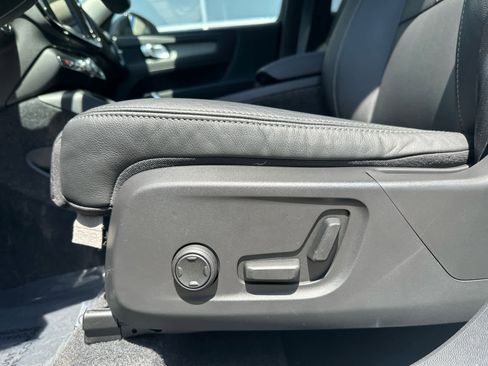 Used 2026 Volvo XC40 B5 Plus w/ Protection Package Premier AWD/4WD image 11