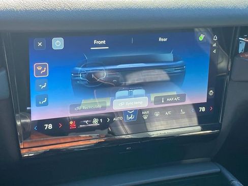New 2026 Lincoln Navigator L Black Label AWD/4WD image 23