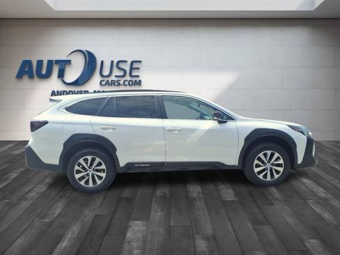 Used 2023 Subaru Outback Premium AWD/4WD image 4