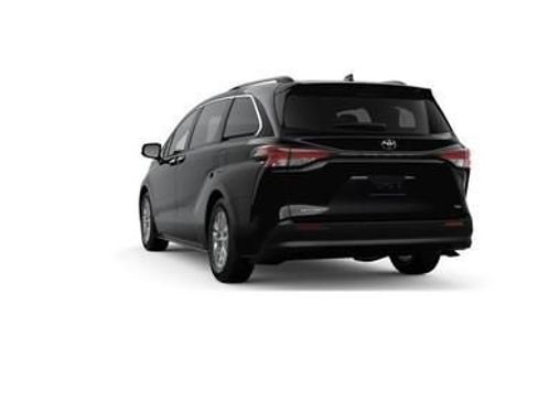 New 2026 Toyota Sienna XLE image 7