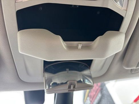 Used 2022 Chrysler Pacifica Touring-L FWD image 51