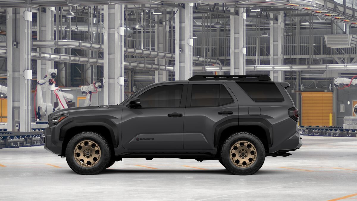 New 2026 Toyota 4Runner Trailhunter AWD/4WD image 4