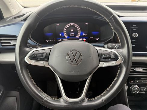 Used 2024 Volkswagen Taos SE image 13