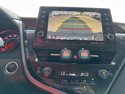Used 2022 Toyota Camry XSE image 11