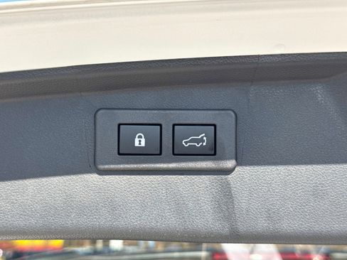 Certified 2025 Subaru Outback Premium w/ Popular Package #1A image 13