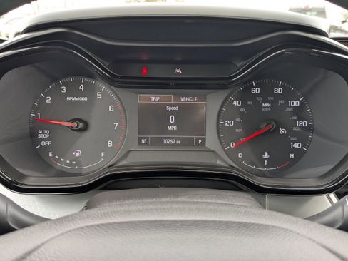 Used 2025 Chevrolet Trax LS image 25