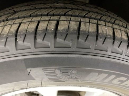 Used 2024 Chevrolet Equinox LT w/ LPO, Floor Liner Package image 23