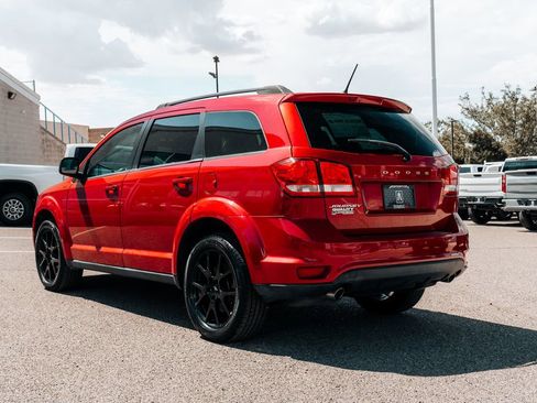 Used 2018 Dodge Journey SXT w/ Connectivity Group FWD image 5