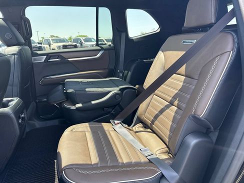 New 2026 GMC Acadia Denali Ultimate AWD/4WD image 29