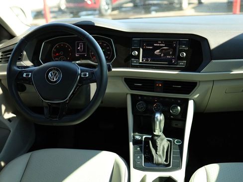Used 2019 Volkswagen Jetta S image 29