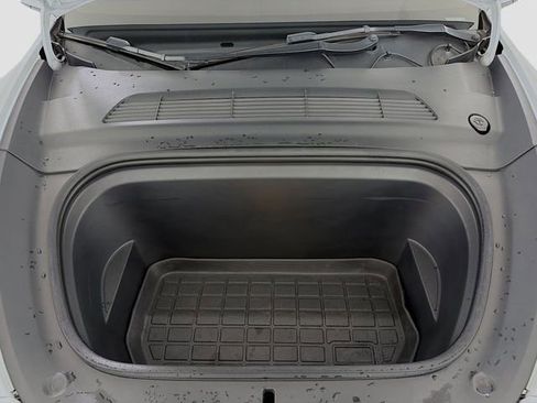 Used 2022 Tesla Model Y Performance image 30