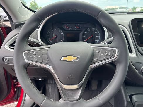 Used 2023 Chevrolet Malibu RS FWD image 12