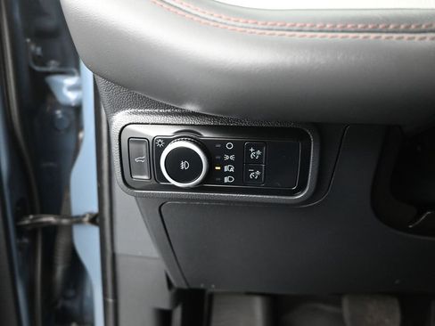 Used 2025 Ford Explorer Active w/ Active Comfort Package RWD image 13