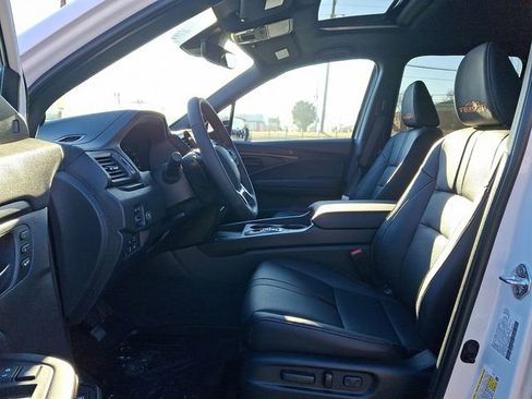 Used 2025 Honda Ridgeline TrailSport+ image 12