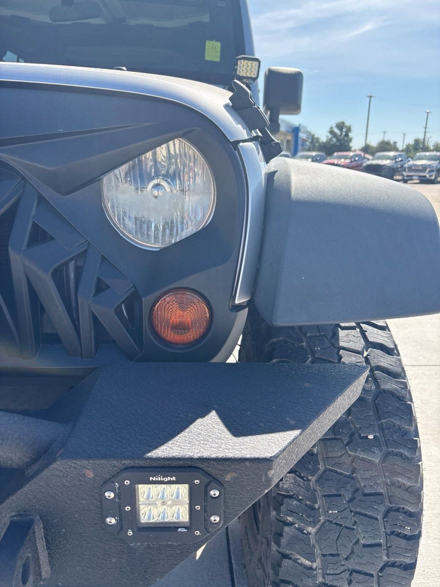 Used 2008 Jeep Wrangler Unlimited Rubicon w/ PWR Convenience Group AWD/4WD image 9
