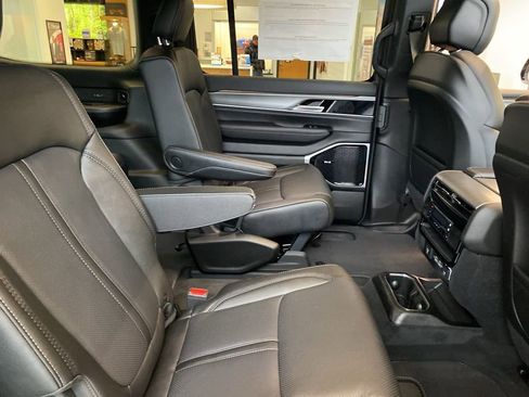 New 2026 Jeep Grand Wagoneer Limited w/ Premium Group II image 13