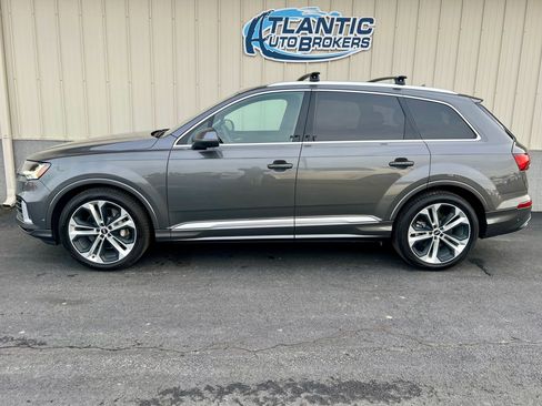 Used 2021 Audi Q7 3.0T Prestige w/ Prestige Package image 2
