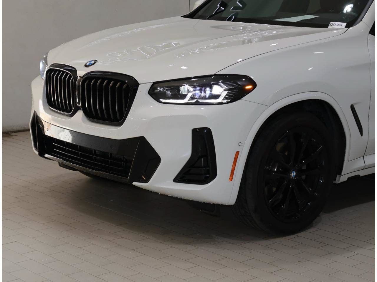 Used 2024 BMW X3 sDrive30i w/ Premium Package RWD image 2