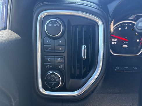 Used 2021 Chevrolet Silverado 1500 High Country w/ Technology Package image 24