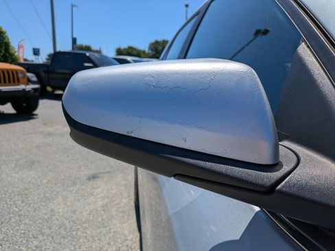 Used 2022 Chevrolet Equinox LT AWD/4WD image 13