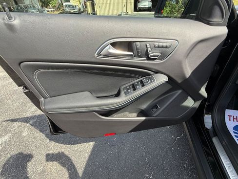 Used 2018 Mercedes-Benz GLA 250 4MATIC image 13
