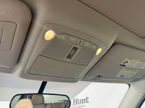 Used 2014 Nissan Rogue SV w/ SV Moonroof Package image 23