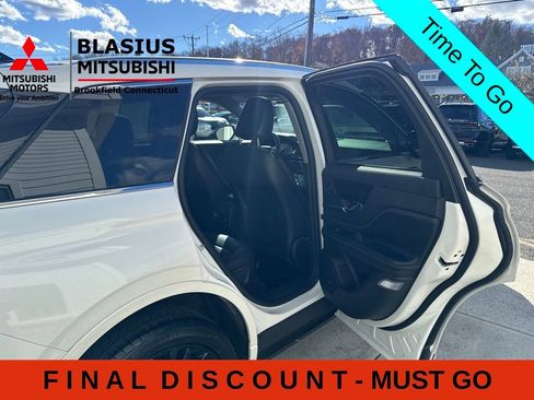 Used 2021 Lincoln Corsair Reserve AWD/4WD image 21