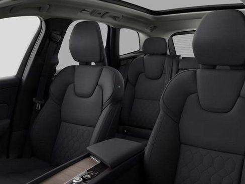 New 2026 Volvo XC60 B5 Plus w/ Protection Package Premier image 10