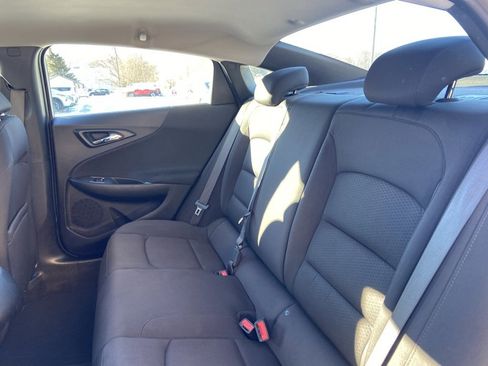 Used 2020 Chevrolet Malibu LS image 24