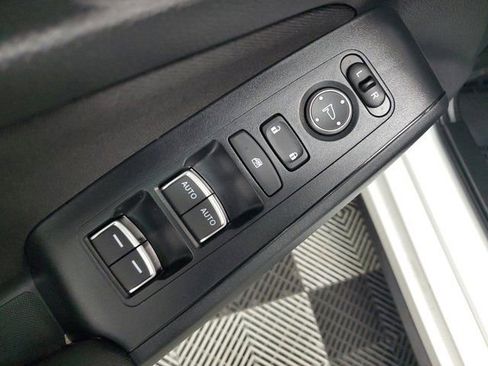 Used 2023 Honda Civic LX image 17