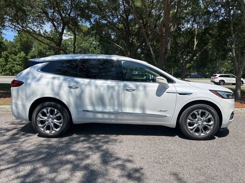 Used 2020 Buick Enclave Avenir w/ Trailering Package, 5000 lbs. AWD/4WD image 5