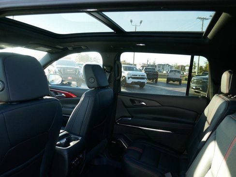 New 2026 Chevrolet Traverse RS image 21