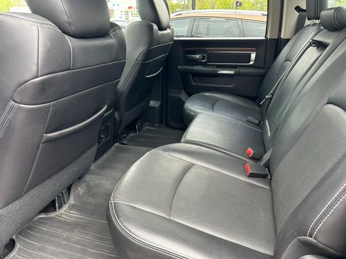 Used 2016 RAM 1500 Laramie w/ Convenience Group AWD/4WD image 7