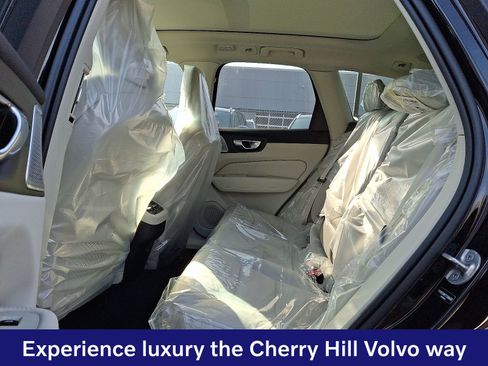 New 2026 Volvo XC60 B5 Ultra w/ Protection Package Premier AWD/4WD image 7