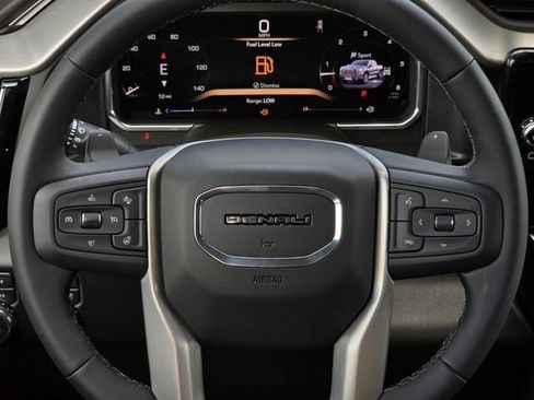 New 2026 GMC Sierra 1500 Denali w/ Technology Package AWD/4WD image 17
