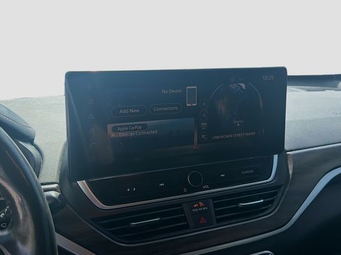 Used 2023 Nissan Altima 2.5 SL FWD image 12