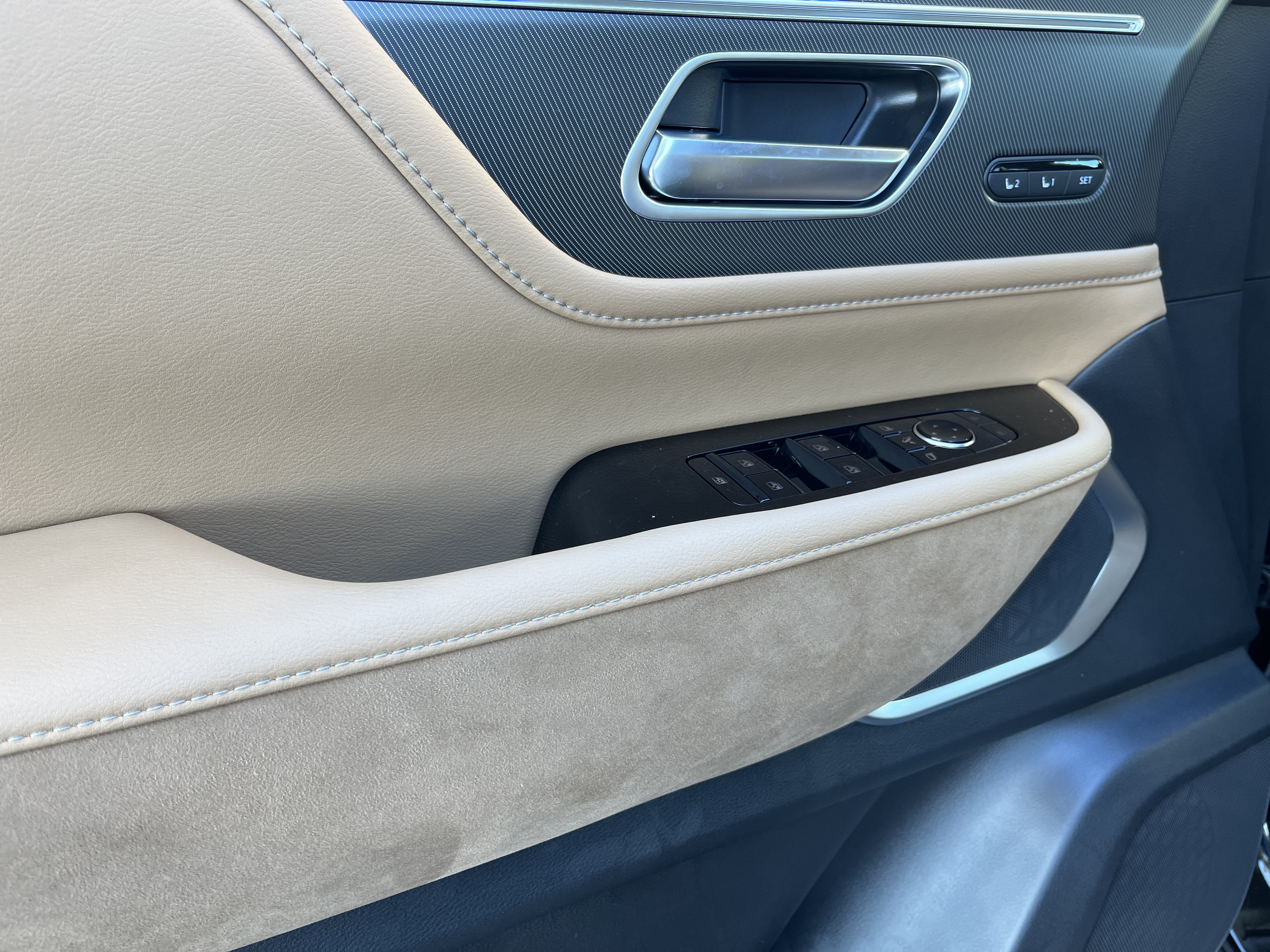 New 2027 INFINITI QX80 Luxe w/ Cargo Package RWD image 9