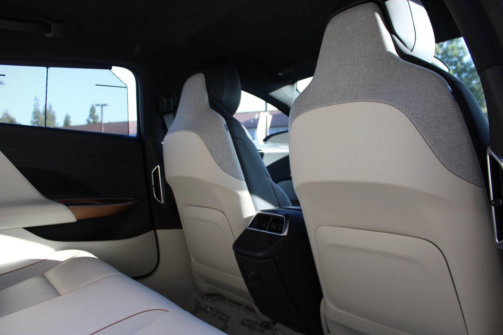 Used 2025 Lucid Air Pure RWD image 16