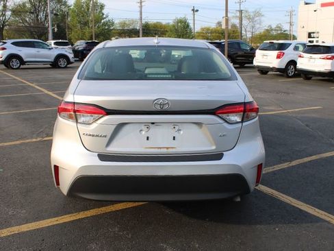 Used 2023 Toyota Corolla LE w/ Carpet Mat Package (TMS) FWD image 6