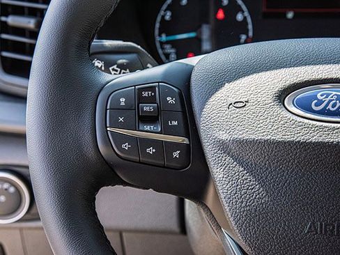 New 2025 Ford Transit 350 XL image 9