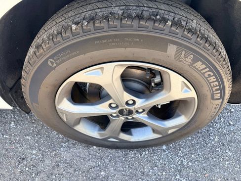 Used 2024 Ford Escape ST-Line w/ Equipment Group 301A FWD image 15