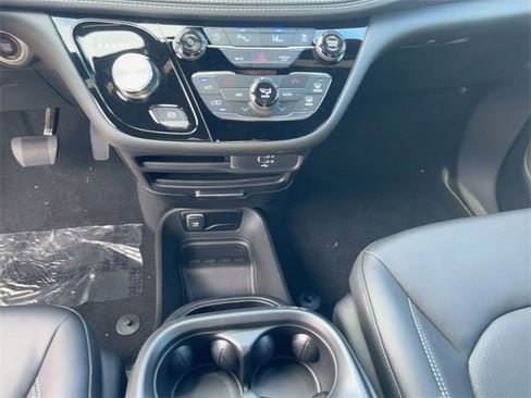 New 2026 Chrysler Pacifica Select image 24