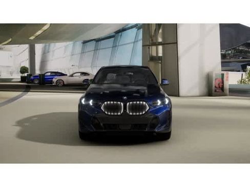 New 2026 BMW X6 xDrive40i image 3