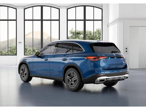 Used 2026 Mercedes-Benz GLC 300 image 28