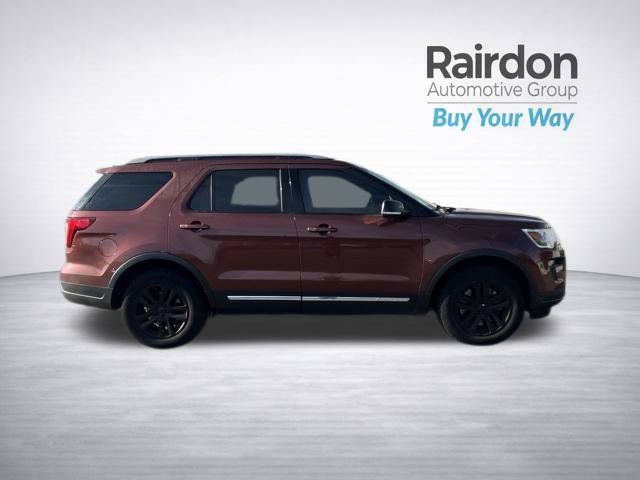Used 2018 Ford Explorer XLT w/ Equipment Group 201A AWD/4WD image 8