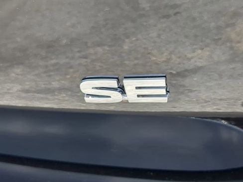 Used 2025 Mitsubishi Outlander SE FWD image 13