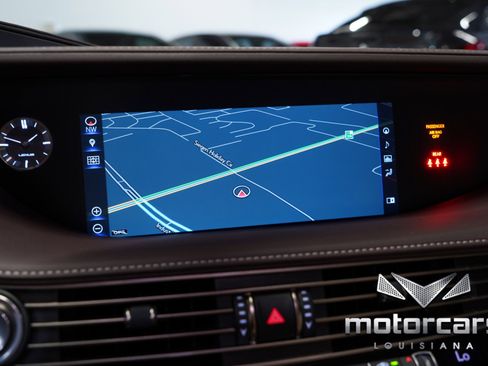 Used 2020 Lexus LS 500 w/ Accessory Package (Z2) image 38