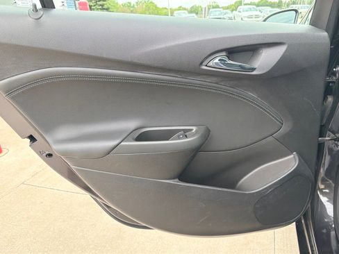 Used 2016 Chevrolet Cruze Premier FWD image 19