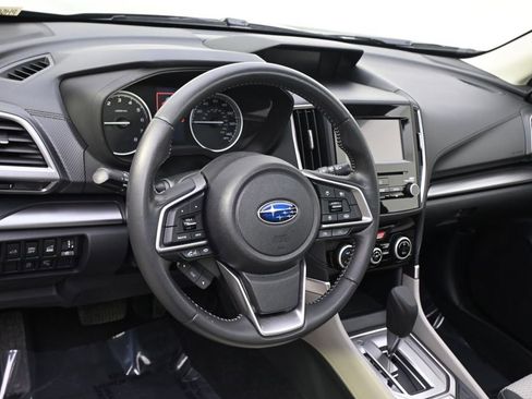 Used 2023 Subaru Forester Premium image 10